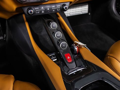 Certified 2019 Ferrari Portofino image 5