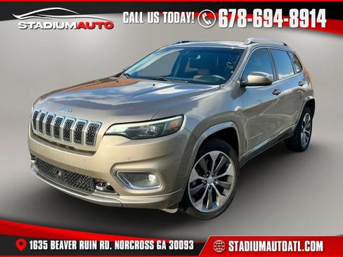 Used 2019 Jeep Cherokee Overland w/ Technology Group AWD/4WD image 1