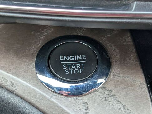 Used 2022 Ford Explorer Platinum w/ Equipment Group 601A image 29