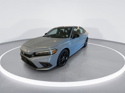 Used 2023 Honda Civic Sport image 4