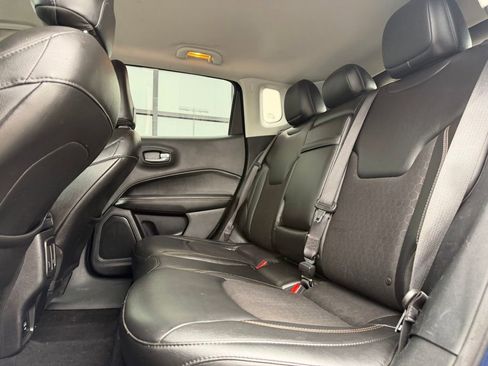 Used 2018 Jeep Compass Latitude w/ Cold Weather Group image 13