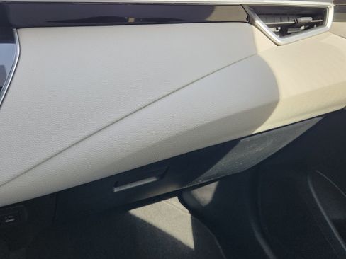 Used 2024 Toyota Corolla LE image 23