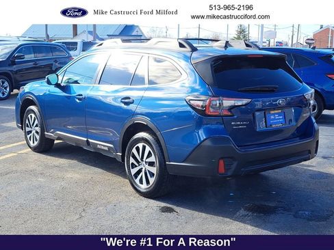 Used 2022 Subaru Outback Premium image 3