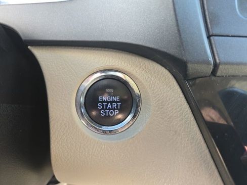 Used 2015 Toyota Sienna XLE AWD/4WD image 22