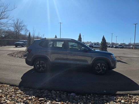 New 2026 Volkswagen Taos S image 6