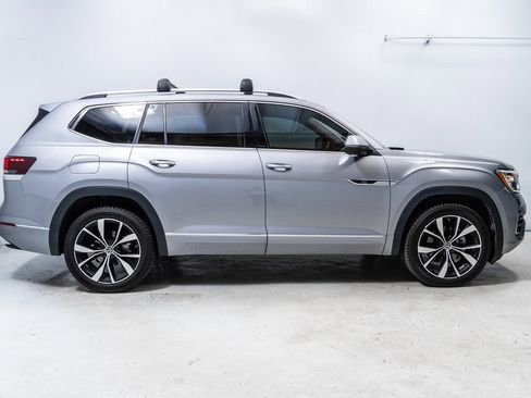 Used 2024 Volkswagen Atlas SEL Premium R-Line image 8