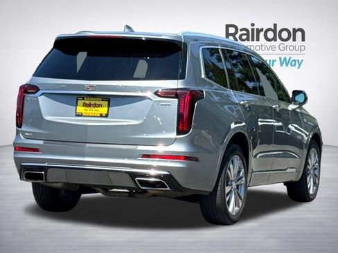 Used 2023 Cadillac XT6 Premium Luxury AWD/4WD image 6