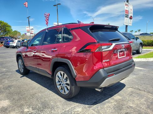 Used 2025 Toyota RAV4 Limited FWD image 8