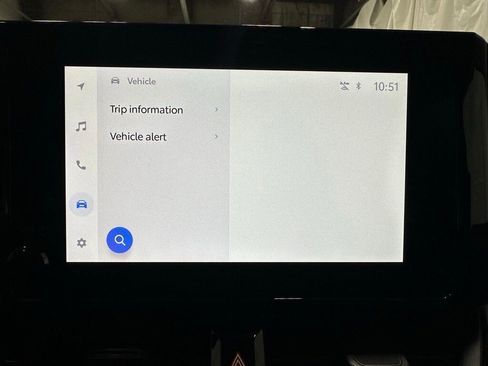 Used 2025 Toyota Corolla LE image 30