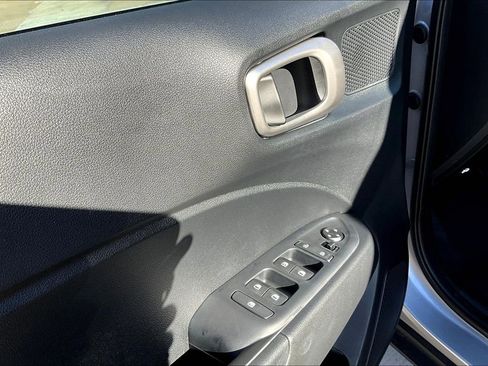 New 2026 Hyundai Venue SEL image 19