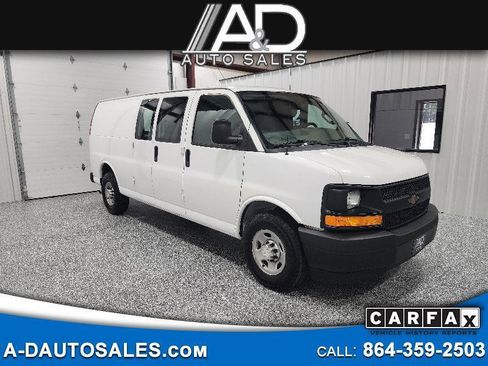 Used 2017 Chevrolet Express 2500 Extended image 1