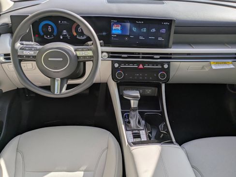 New 2026 Hyundai Tucson SEL FWD image 17