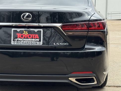 Used 2021 Lexus LS 500 w/ Accessory Package (Z2) image 6