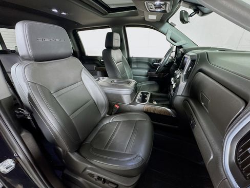 Used 2021 GMC Sierra 2500 Denali w/ Denali Ultimate Package image 28