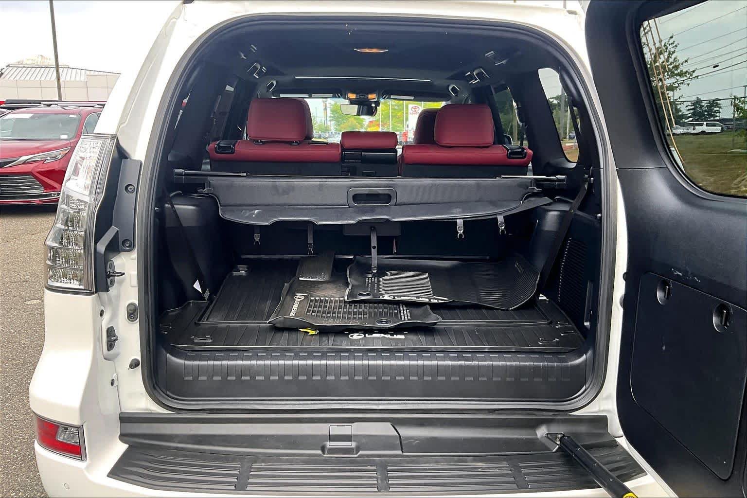 Used 2023 Lexus GX 460 Premium w/ Premium Package AWD/4WD image 31