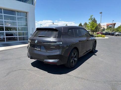 Used 2023 BMW iX xDrive50 w/ Sport Package AWD/4WD image 5