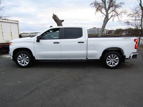 Used 2021 Chevrolet Silverado 1500 Custom image 4