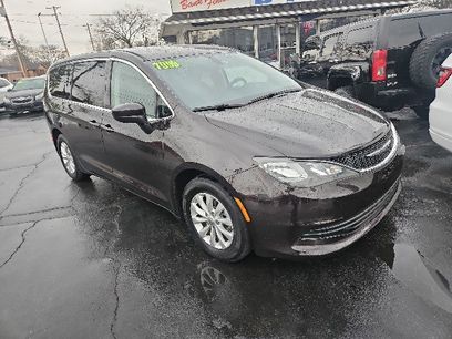 Used 2017 Chrysler Pacifica Touring w/ Tire & Wheel Group