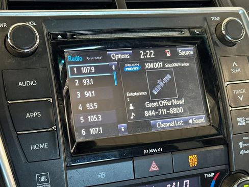 Used 2017 Toyota Camry XLE w/ Moonroof Package FWD image 17