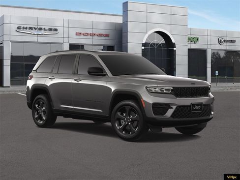 New 2025 Jeep Grand Cherokee Altitude image 11