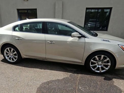 Used 2014 Buick LaCrosse Leather w/ Driver Confidence Package image 9