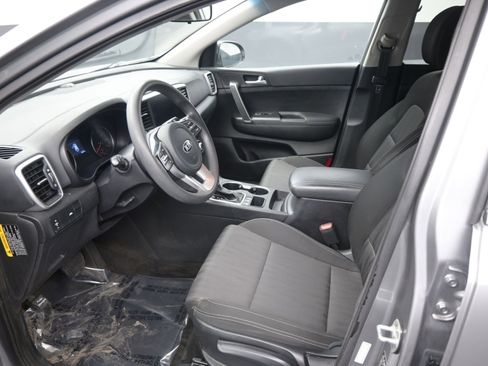 Used 2021 Kia Sportage LX image 15