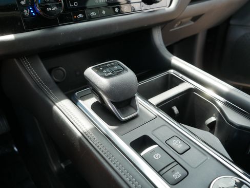 Used 2023 Nissan Pathfinder Platinum w/ Lighting Package (N93) AWD/4WD image 30