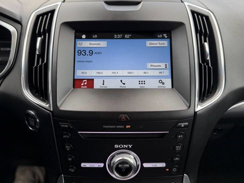 Used 2018 Ford Edge Titanium AWD/4WD image 15