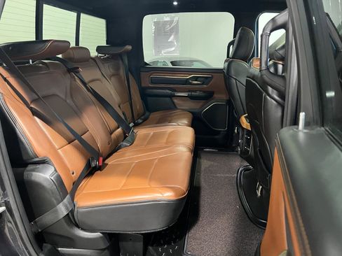 Used 2019 RAM 1500 Limited image 33