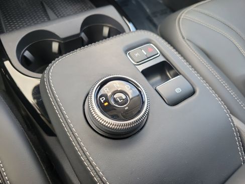 Used 2024 Ford Mustang Mach-E Premium RWD image 23