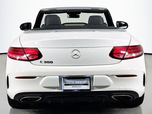 Used 2019 Mercedes-Benz C 300 Cabriolet image 4