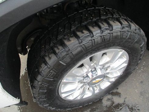 Used 2022 Chevrolet Silverado 2500 High Country image 13