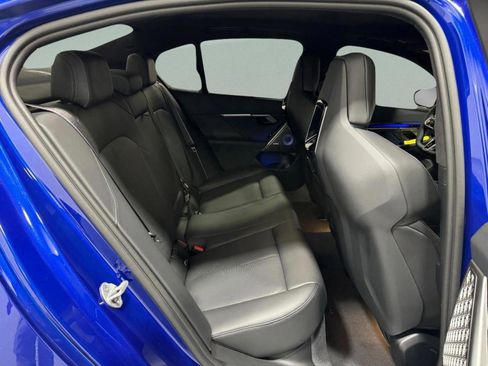 New 2026 BMW M5 w/ Carbon Package image 11