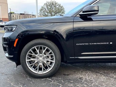 Used 2022 Jeep Grand Cherokee L Summit w/ Luxury Tech Group V image 6