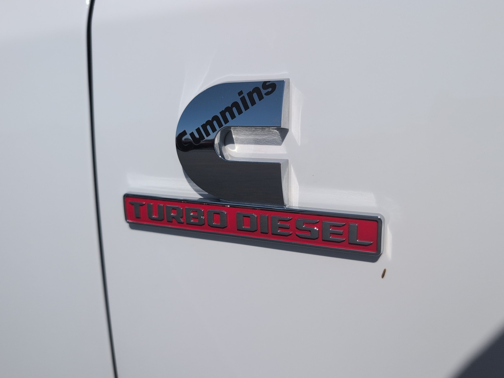 Used 2026 RAM 2500 Laramie AWD/4WD image 11