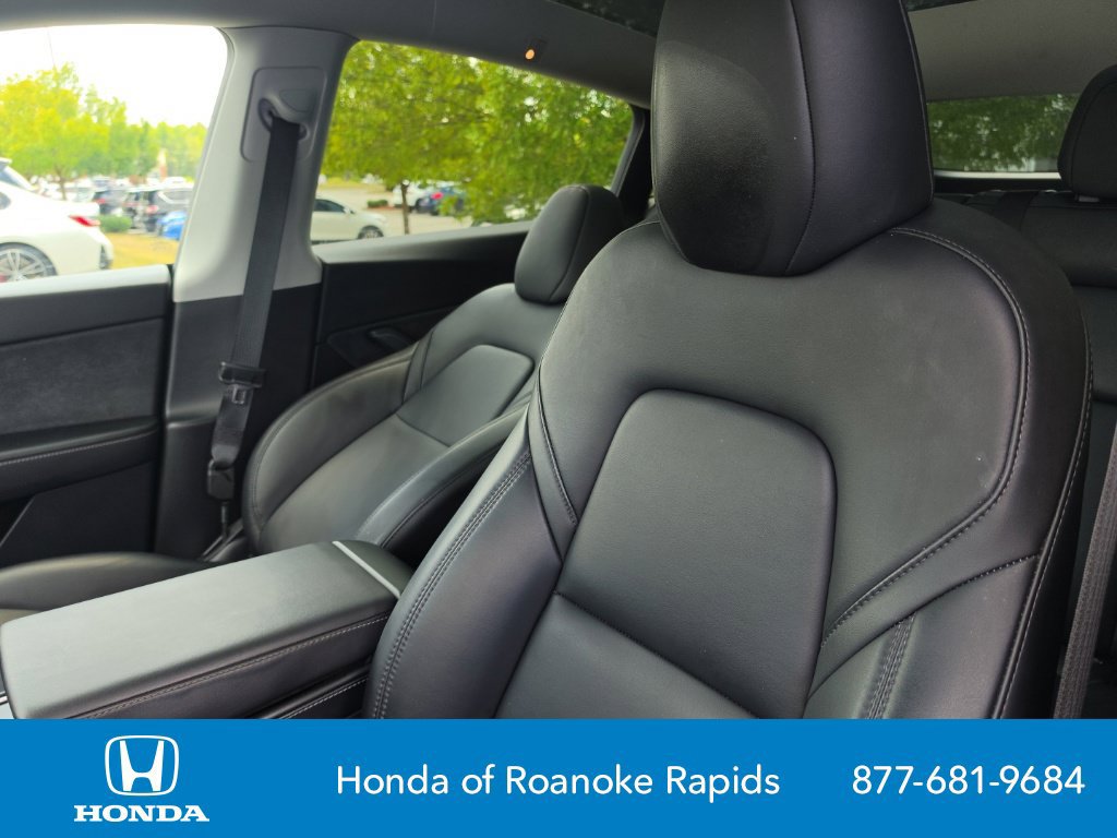 Used 2024 Tesla Model Y Long Range AWD/4WD image 6