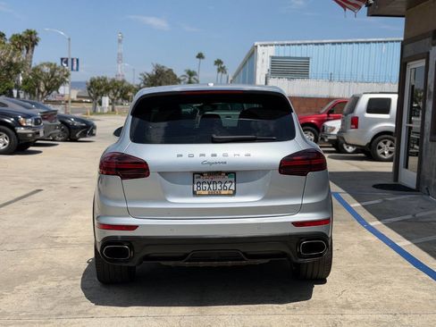 Used 2016 Porsche Cayenne AWD/4WD image 9
