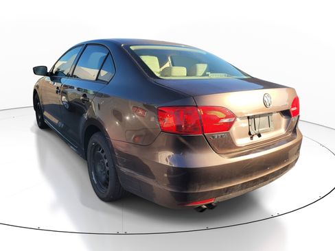 Used 2012 Volkswagen Jetta SE FWD image 7
