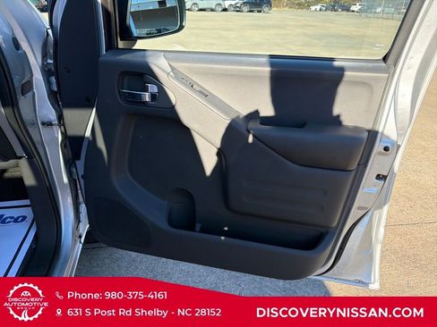 Certified 2017 Nissan Frontier SV image 27