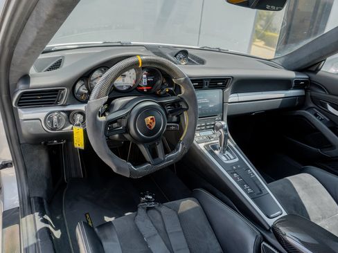 Used 2019 Porsche 911 GT3 RS RWD image 14