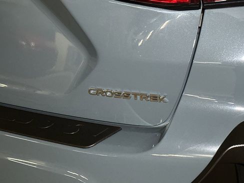 Used 2025 Subaru Crosstrek 2.0i Premium image 5