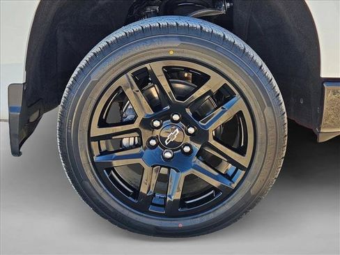 Used 2023 Chevrolet Silverado 1500 Custom Trail Boss AWD/4WD image 22