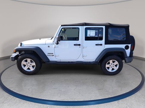 Used 2018 Jeep Wrangler Unlimited Sport S AWD/4WD image 8