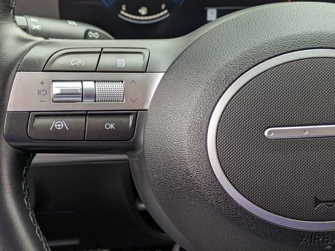 Used 2025 Hyundai Kona SEL FWD image 20