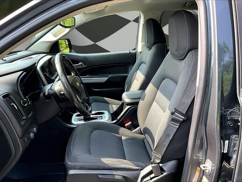 Used 2017 Chevrolet Colorado LT w/ LT Convenience Package AWD/4WD image 25