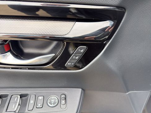 Used 2025 Honda CR-V Sport Touring image 15