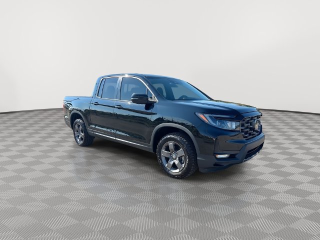 Used 2025 Honda Ridgeline TrailSport image 10