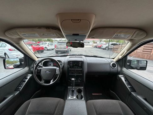 Used 2010 Ford Explorer Sport Trac XLT image 15