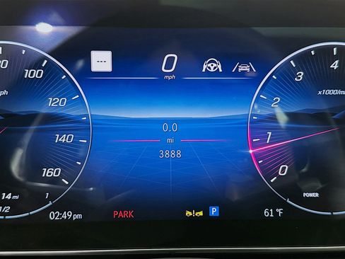 Used 2024 Mercedes-Benz CLE 300 4MATIC Coupe w/ AMG Line image 9