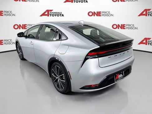 Certified 2025 Toyota Prius XLE FWD image 6